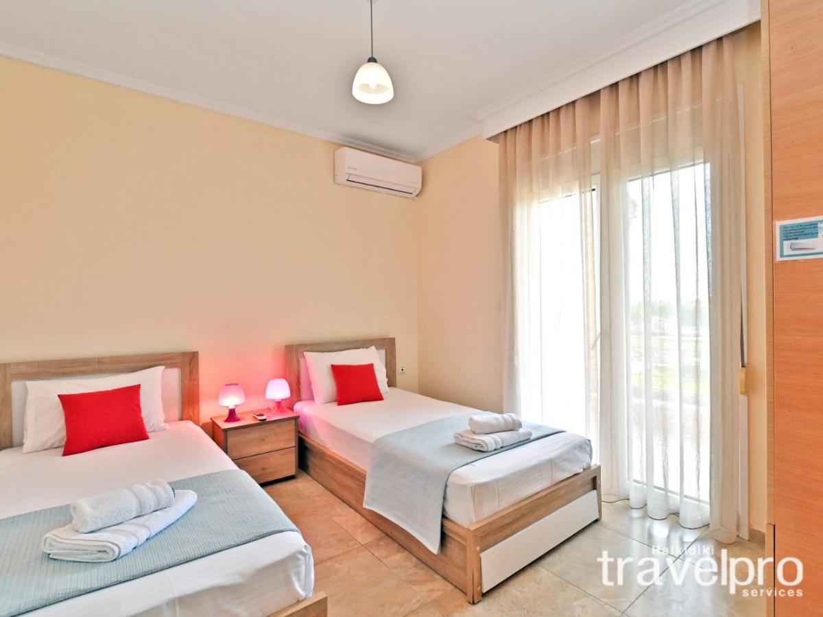 Villa Iris By Rentalspro Services - Agios Mamas Beach Luaran gambar