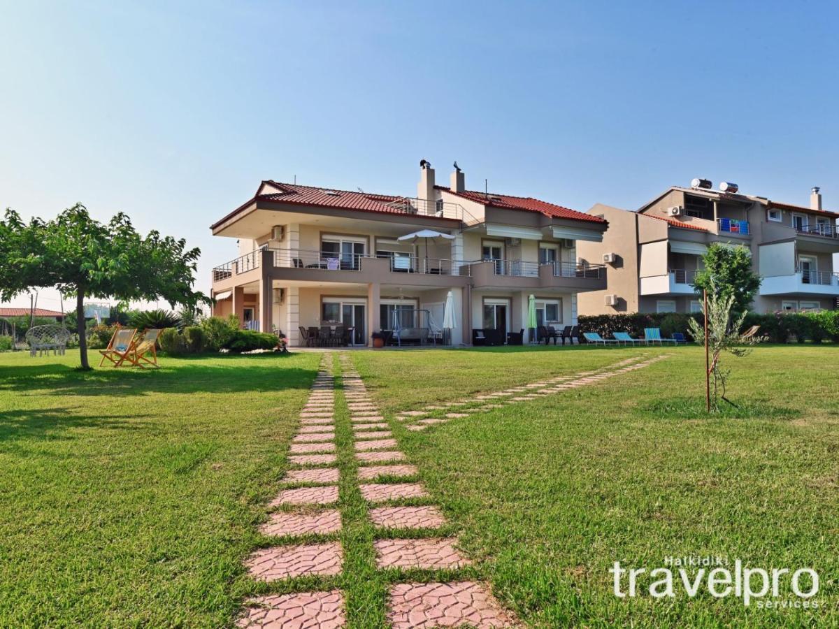 Villa Iris By Rentalspro Services - Agios Mamas Beach Luaran gambar