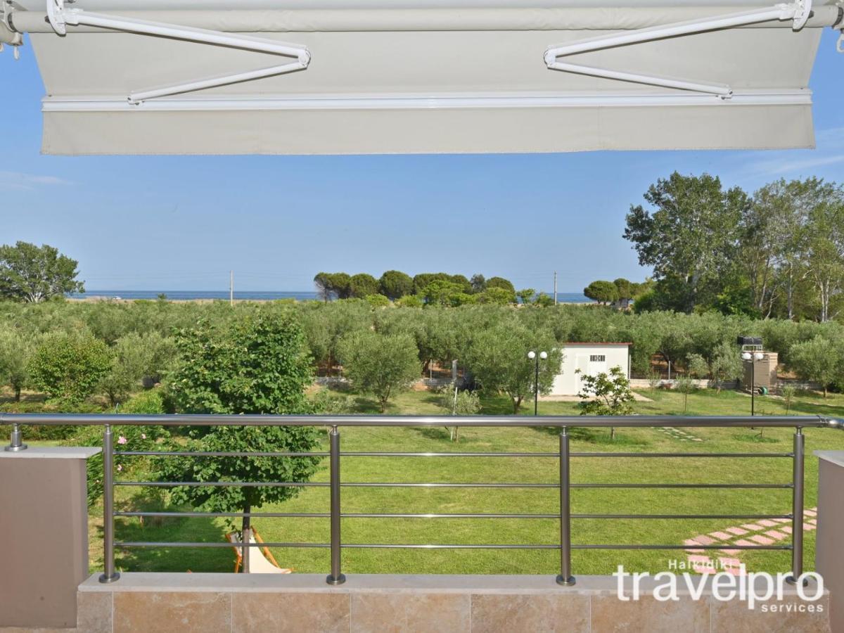 Villa Iris By Rentalspro Services - Agios Mamas Beach Luaran gambar
