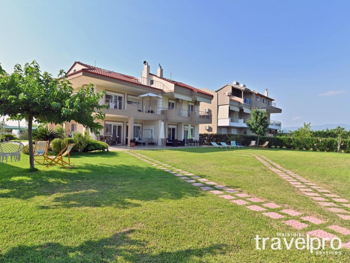 Villa Iris By Rentalspro Services - Agios Mamas Beach Luaran gambar