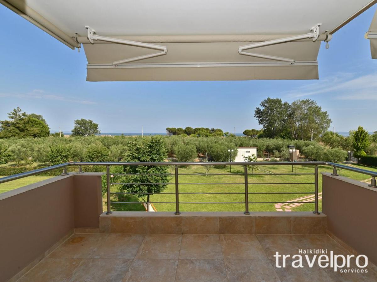 Villa Iris By Rentalspro Services - Agios Mamas Beach Luaran gambar