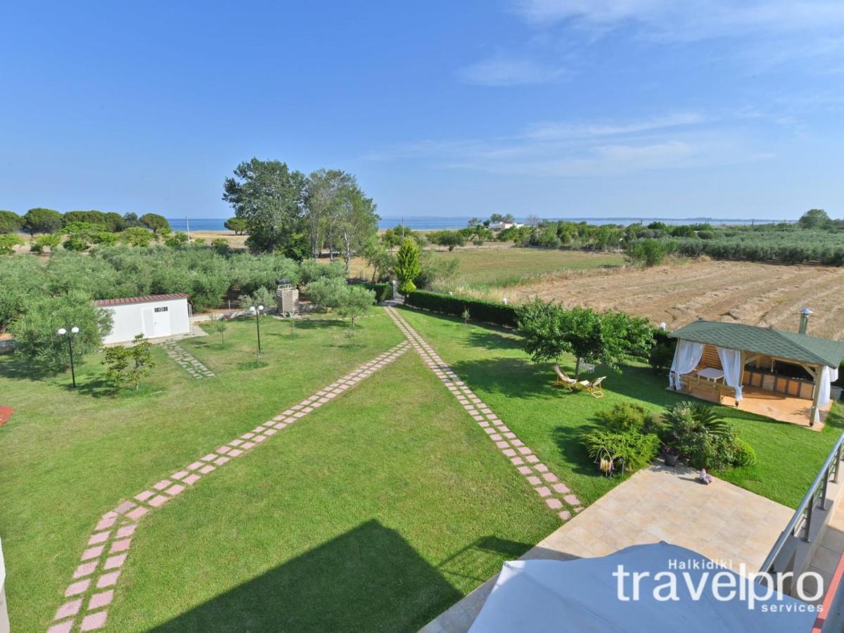 Villa Iris By Rentalspro Services - Agios Mamas Beach Luaran gambar