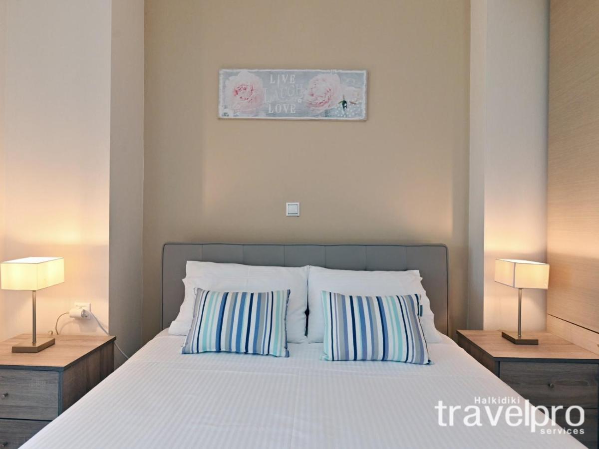 Villa Iris By Rentalspro Services - Agios Mamas Beach Luaran gambar