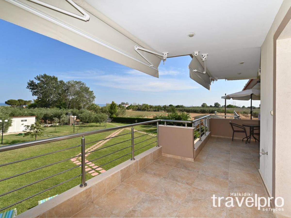 Villa Iris By Rentalspro Services - Agios Mamas Beach Luaran gambar
