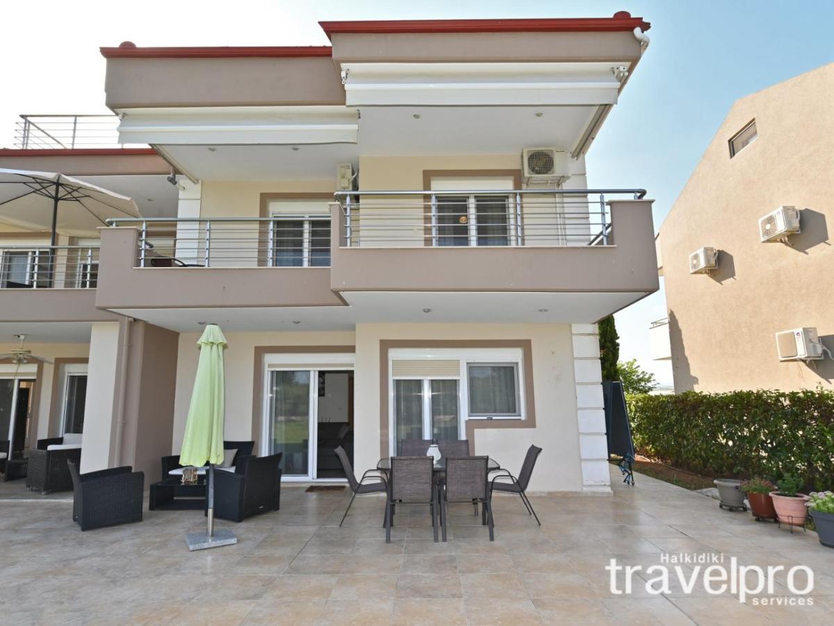 Villa Iris By Rentalspro Services - Agios Mamas Beach Luaran gambar