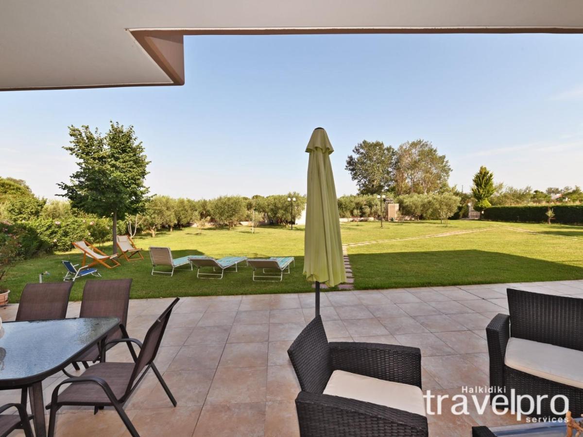 Villa Iris By Rentalspro Services - Agios Mamas Beach Luaran gambar