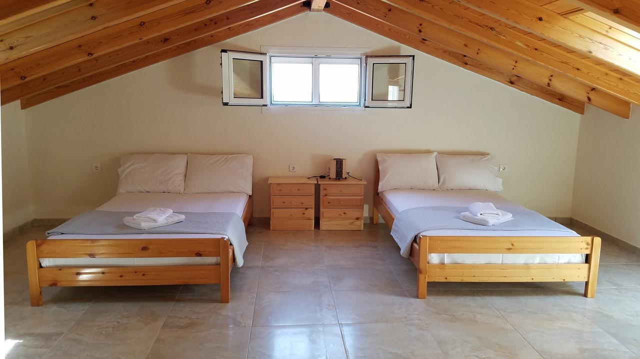 Villa Iris By Rentalspro Services - Agios Mamas Beach Luaran gambar